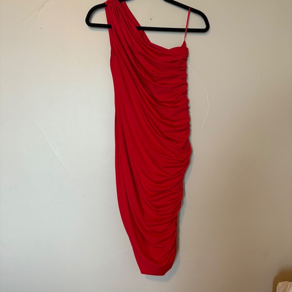 PattyBoutik Red One Shoulder Ruched Bodycon Cocktail Party Dress Size S - Picture 1 of 10